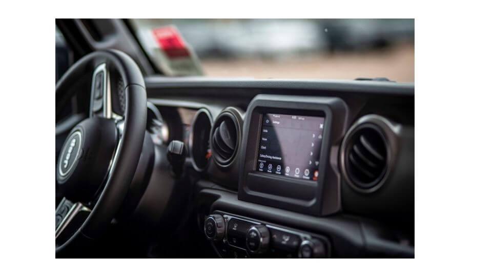 uconnect touch screen